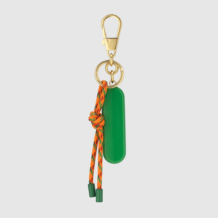 752697.9AADQ.8055.009.100.0000.Light Gucci keychain